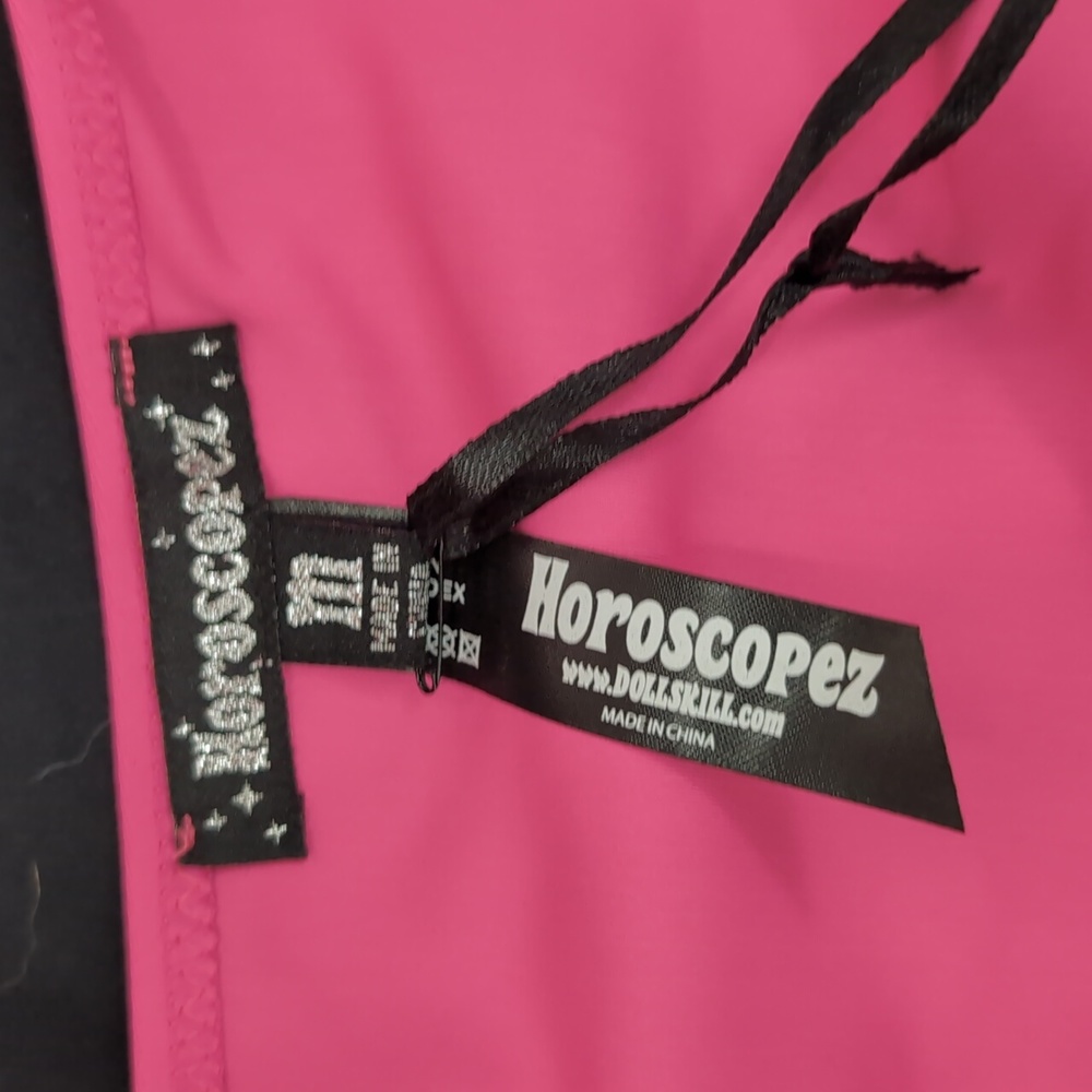 NWT DOLLS KILL Hot Pink tie crop top Asymmetrical Sz M Horoscopez - Picture 5 of 10